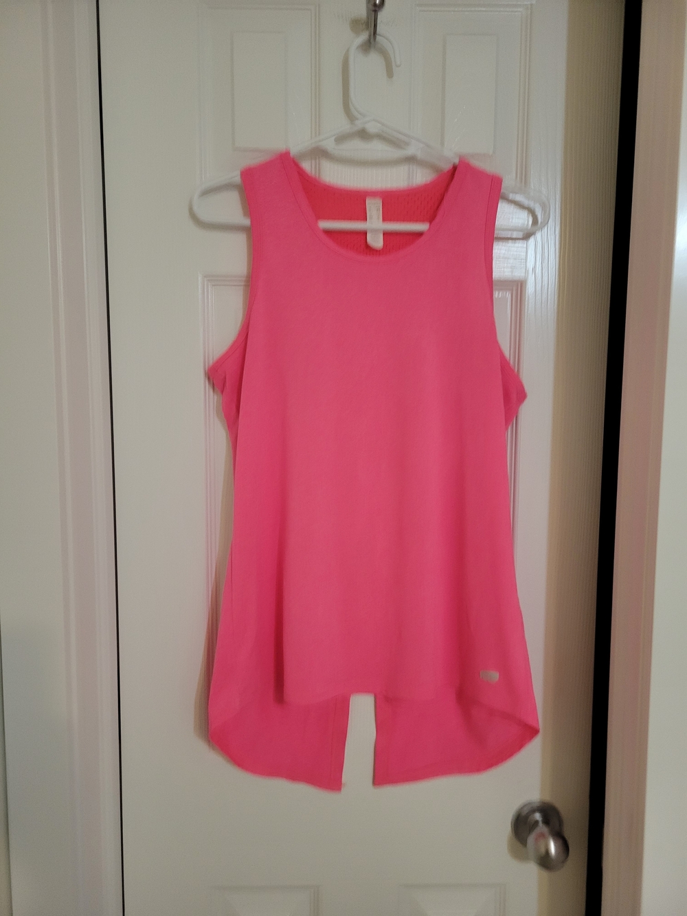 Marika Neon Pink High-Low Athletic Tank Top Size L